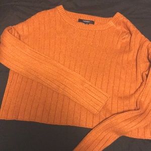 Forever 21 crop cute long sleeve top